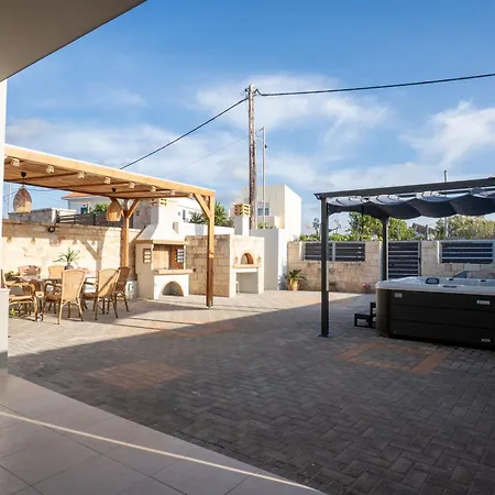 Md With Private Jacuzzi Near The Hersonissos (Crete)