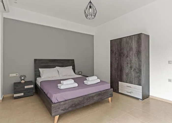 Md With Private Jacuzzi Near The Apartment *