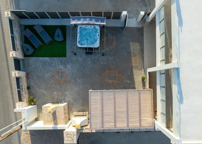 Md With Private Jacuzzi Near The * Hersónissos